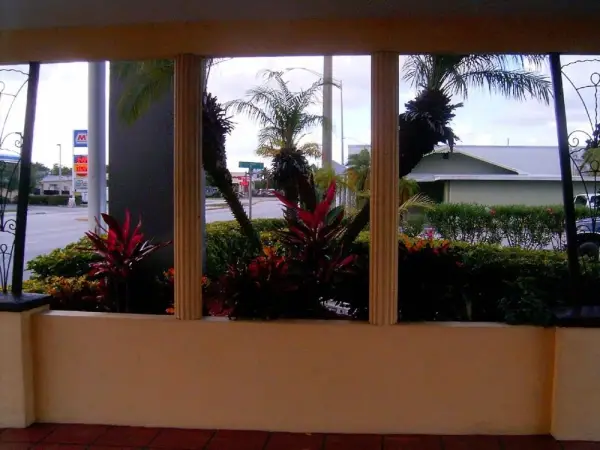 Budget Inn Okeechobee 10